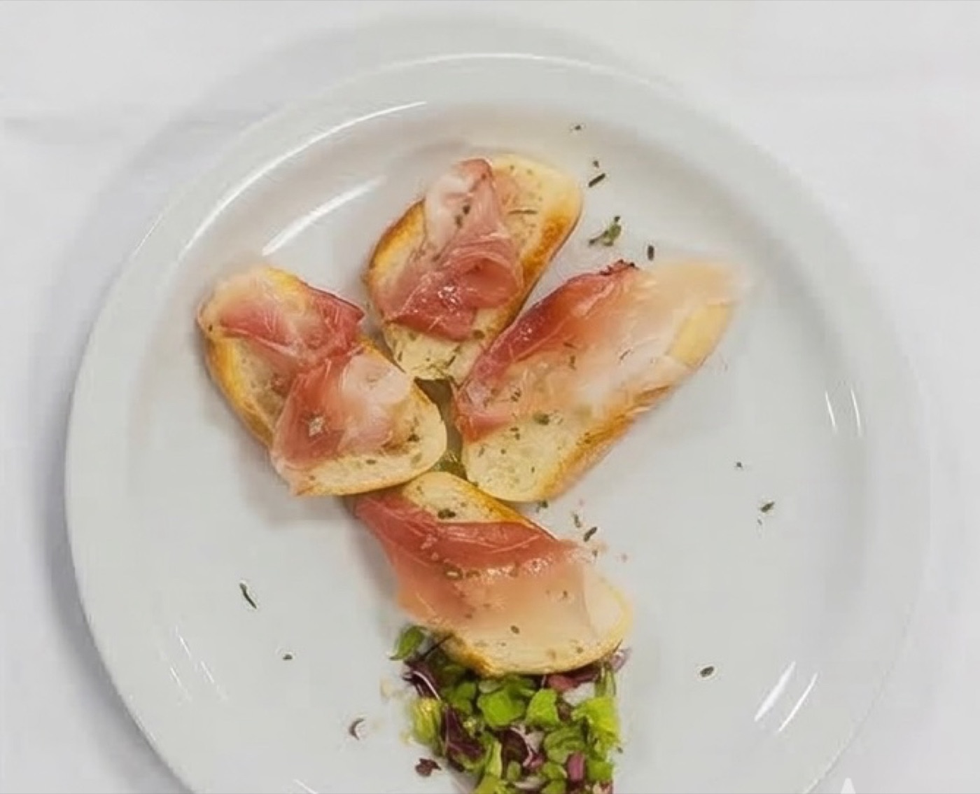 Antipasto di crostini